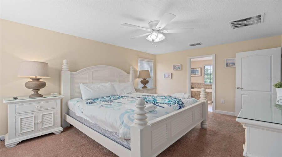 DAVENPORT, Florida 33896, 5 Bedrooms Bedrooms, ,4 BathroomsBathrooms,Residential,For Sale,MOON VALLEY,0,MFRFC317023