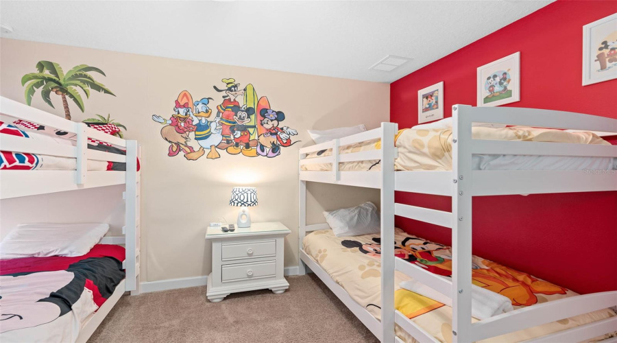 DAVENPORT, Florida 33896, 5 Bedrooms Bedrooms, ,4 BathroomsBathrooms,Residential,For Sale,MOON VALLEY,0,MFRFC317023