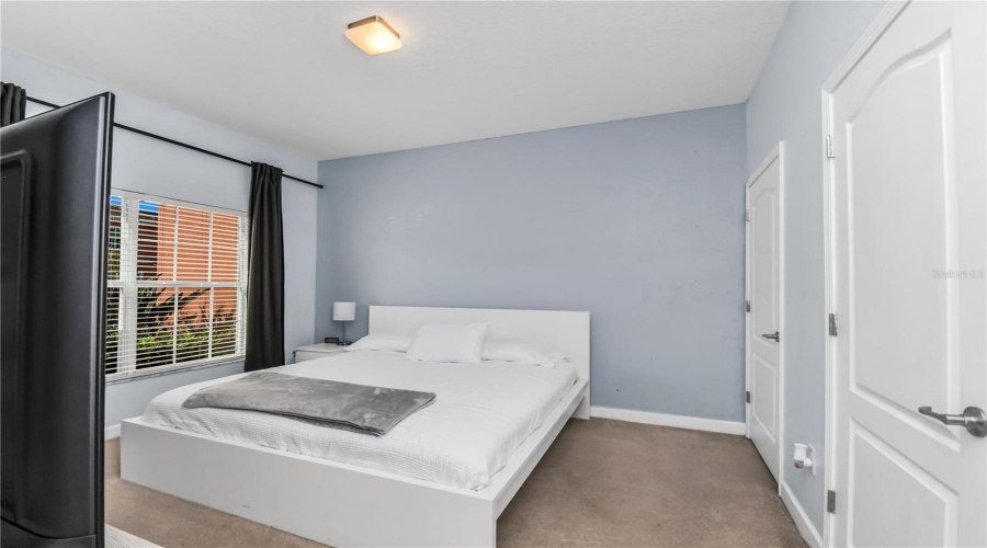 KISSIMMEE, Florida 34747, 4 Bedrooms Bedrooms, ,3 BathroomsBathrooms,Residential,For Sale,CALIFORNIA PALM,0,MFRS5146425