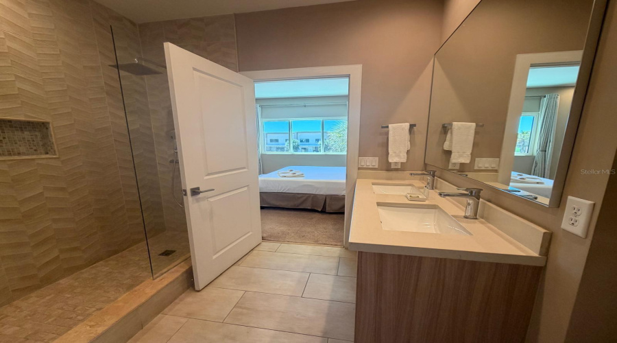 KISSIMMEE, Florida 34747, 3 Bedrooms Bedrooms, ,3 BathroomsBathrooms,Residential,For Sale,BROOKLYN,0,MFRO6393088