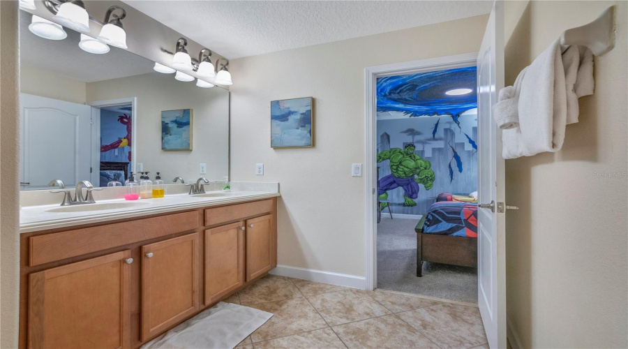 DAVENPORT, Florida 33896, 8 Bedrooms Bedrooms, ,5 BathroomsBathrooms,Residential,For Sale,WEXFORD,0,MFRO6360701