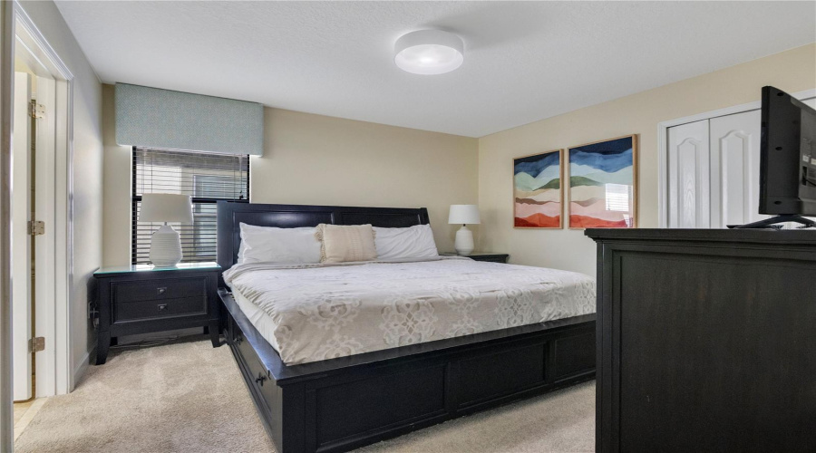 DAVENPORT, Florida 33896, 8 Bedrooms Bedrooms, ,5 BathroomsBathrooms,Residential,For Sale,WEXFORD,0,MFRO6360701