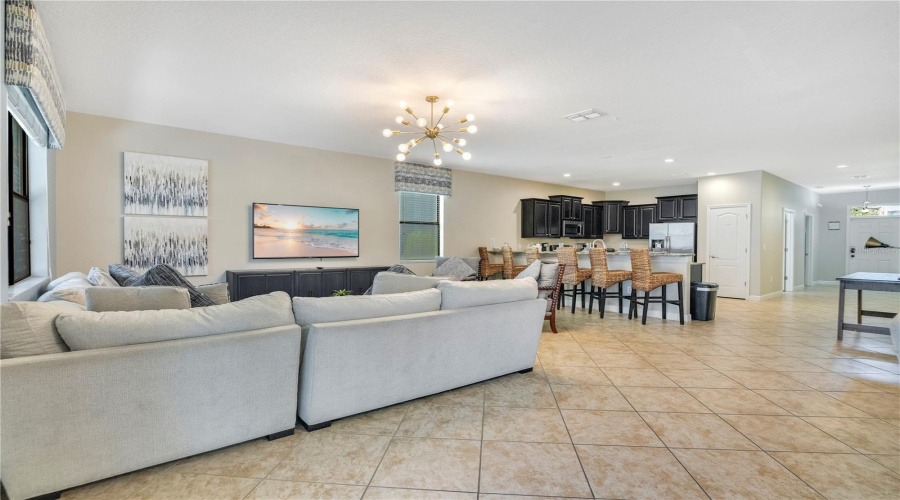 DAVENPORT, Florida 33896, 8 Bedrooms Bedrooms, ,5 BathroomsBathrooms,Residential,For Sale,WEXFORD,0,MFRO6360701