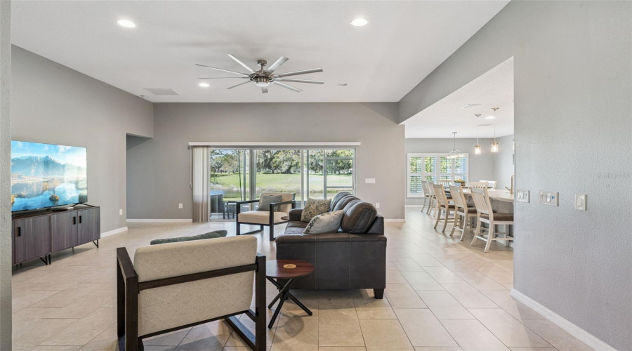 KISSIMMEE, Florida 34746, 4 Bedrooms Bedrooms, ,3 BathroomsBathrooms,Residential,For Sale,RIALTO,0,MFRS5146384