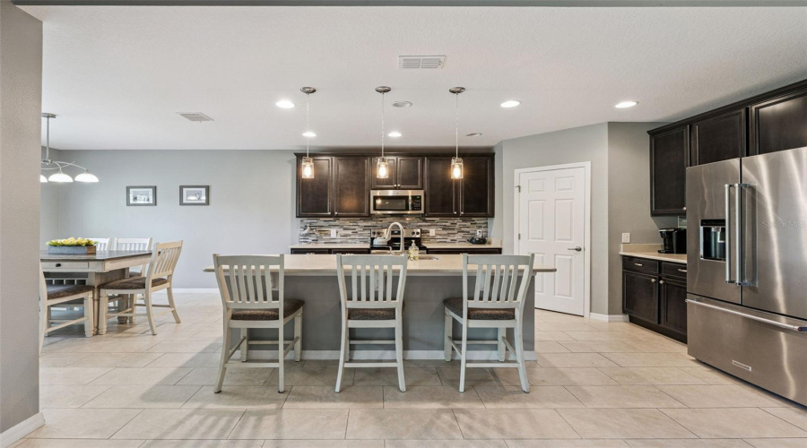 KISSIMMEE, Florida 34746, 4 Bedrooms Bedrooms, ,3 BathroomsBathrooms,Residential,For Sale,RIALTO,0,MFRS5146384