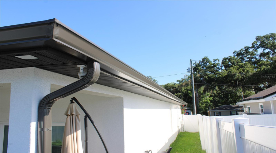 DAVENPORT, Florida 33837, 4 Bedrooms Bedrooms, ,2 BathroomsBathrooms,Residential,For Sale,REDDING,0,MFRTB8488005
