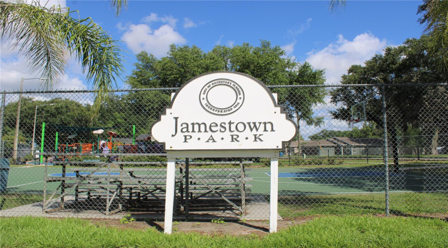 DAVENPORT, Florida 33837, 4 Bedrooms Bedrooms, ,2 BathroomsBathrooms,Residential,For Sale,REDDING,0,MFRTB8488005