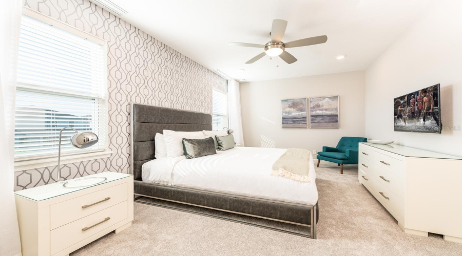 KISSIMMEE, Florida 34747, 6 Bedrooms Bedrooms, ,6 BathroomsBathrooms,Residential,For Sale,SOUTHFIELD,0,MFRO6365234