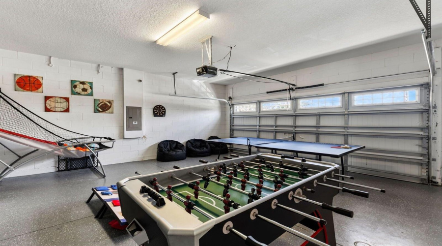 KISSIMMEE, Florida 34747, 6 Bedrooms Bedrooms, ,6 BathroomsBathrooms,Residential,For Sale,SOUTHFIELD,0,MFRO6365234