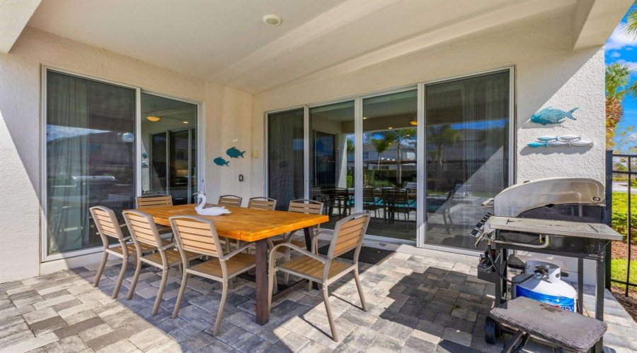 KISSIMMEE, Florida 34747, 6 Bedrooms Bedrooms, ,6 BathroomsBathrooms,Residential,For Sale,SOUTHFIELD,0,MFRO6365234