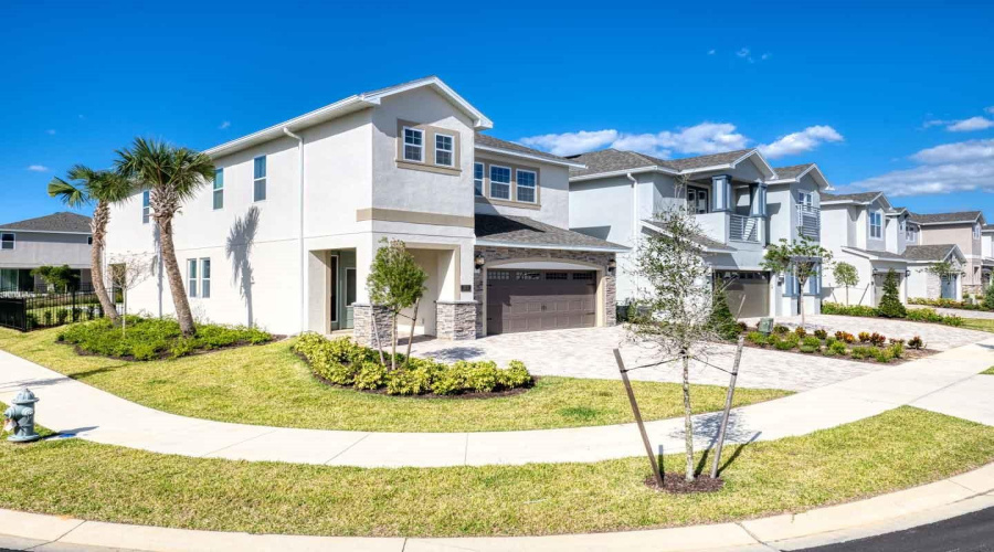 KISSIMMEE, Florida 34747, 6 Bedrooms Bedrooms, ,6 BathroomsBathrooms,Residential,For Sale,SOUTHFIELD,0,MFRO6365234