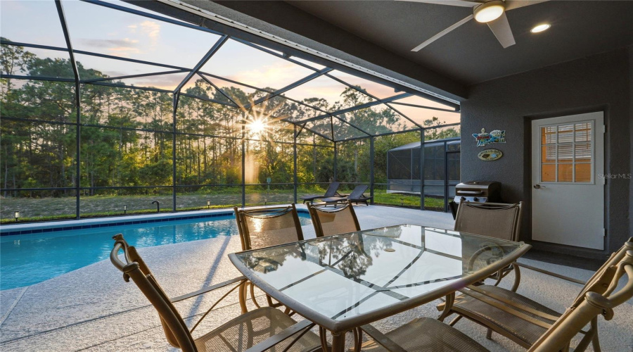 DAVENPORT, Florida 33897, 4 Bedrooms Bedrooms, ,3 BathroomsBathrooms,Residential,For Sale,TUPELO,0,MFRP4938218