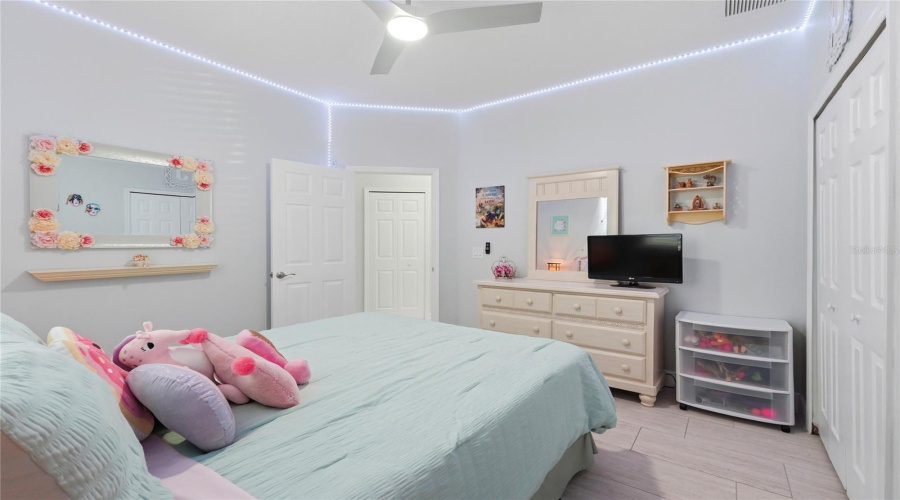 DAVENPORT, Florida 33897, 4 Bedrooms Bedrooms, ,3 BathroomsBathrooms,Residential,For Sale,TUPELO,0,MFRP4938218