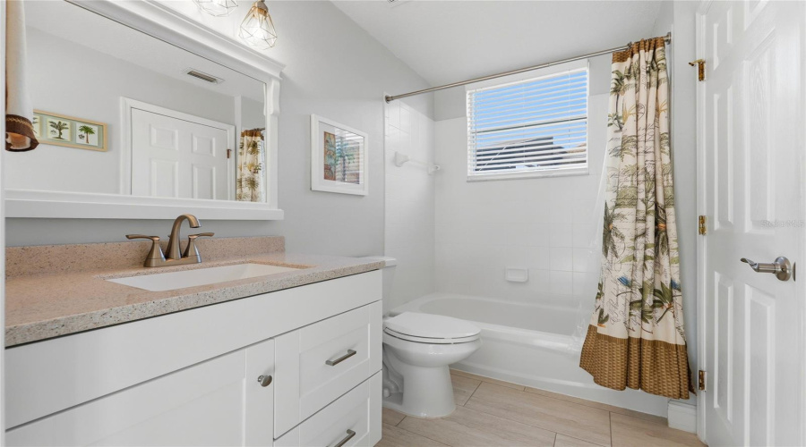 DAVENPORT, Florida 33897, 4 Bedrooms Bedrooms, ,3 BathroomsBathrooms,Residential,For Sale,TUPELO,0,MFRP4938218