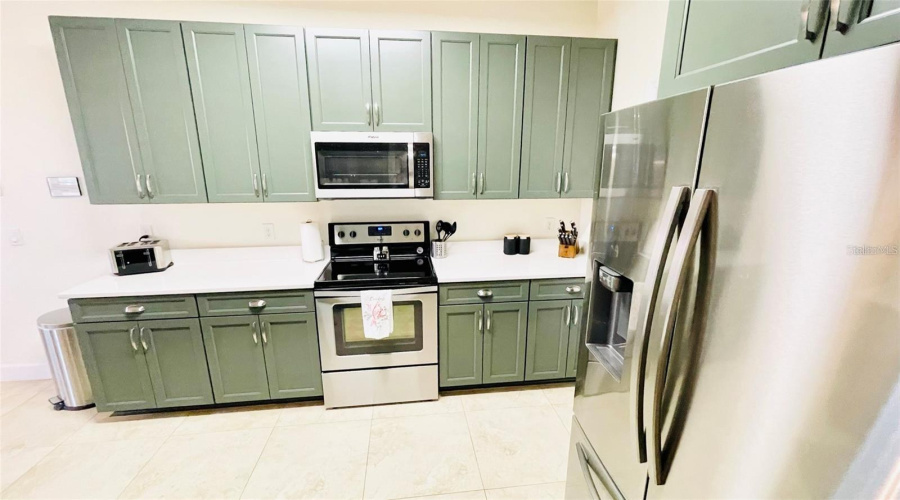 DAVENPORT, Florida 33897, 4 Bedrooms Bedrooms, ,3 BathroomsBathrooms,Residential,For Sale,BIRKDALE,0,MFRS5146411