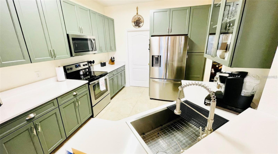 DAVENPORT, Florida 33897, 4 Bedrooms Bedrooms, ,3 BathroomsBathrooms,Residential,For Sale,BIRKDALE,0,MFRS5146411