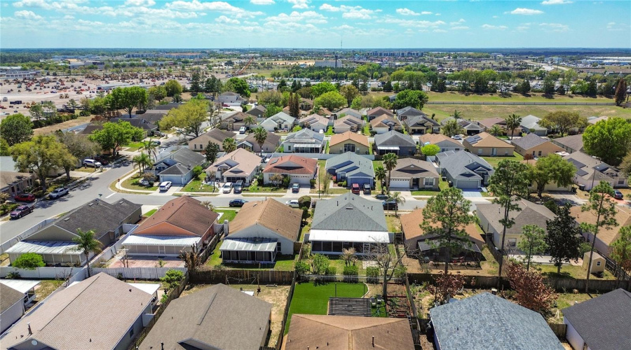 DAVENPORT, Florida 33896, 3 Bedrooms Bedrooms, ,2 BathroomsBathrooms,Residential,For Sale,PIANO,0,MFRS5146306