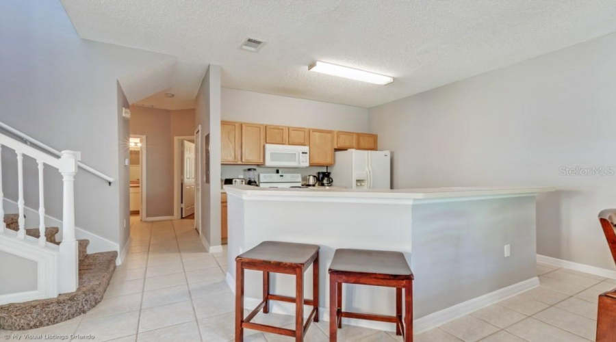 Island Serves as Breakfast Bar