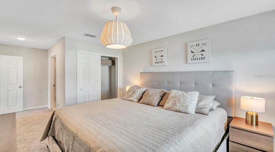 KISSIMMEE, Florida 34747, 5 Bedrooms Bedrooms, ,4 BathroomsBathrooms,Residential,For Sale,CAREY PALM,0,MFRTB8414210