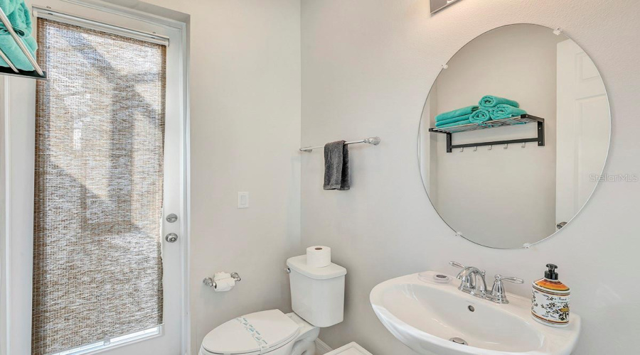 KISSIMMEE, Florida 34747, 5 Bedrooms Bedrooms, ,4 BathroomsBathrooms,Residential,For Sale,CAREY PALM,0,MFRTB8414210