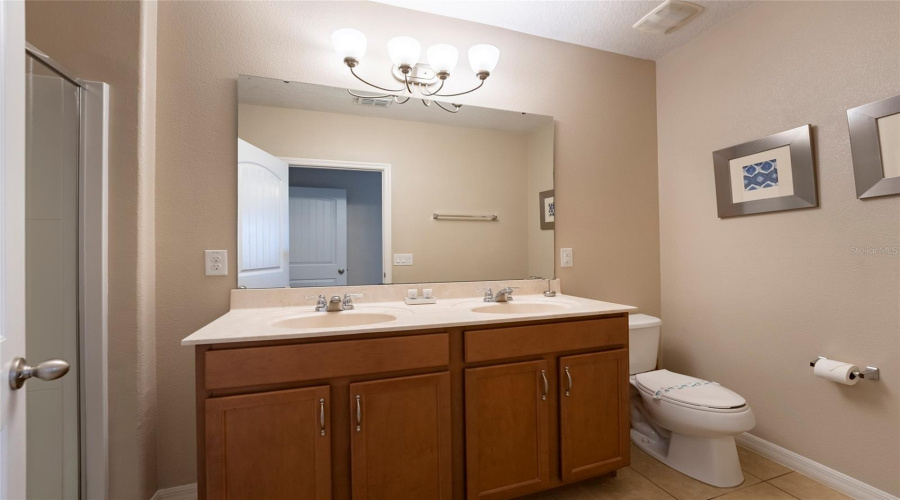 DAVENPORT, Florida 33896, 5 Bedrooms Bedrooms, ,5 BathroomsBathrooms,Residential,For Sale,TERRASONESTA,0,MFRS5146150