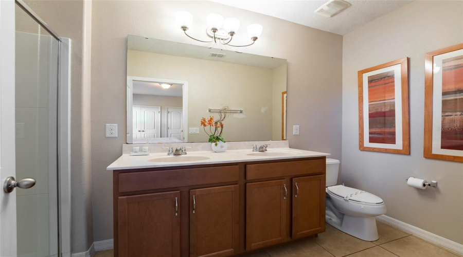 DAVENPORT, Florida 33896, 5 Bedrooms Bedrooms, ,5 BathroomsBathrooms,Residential,For Sale,TERRASONESTA,0,MFRS5146150