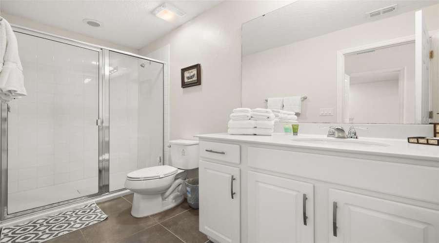 KISSIMMEE, Florida 34747, 5 Bedrooms Bedrooms, ,4 BathroomsBathrooms,Residential,For Sale,CAREY PALM,0,MFRS5146399