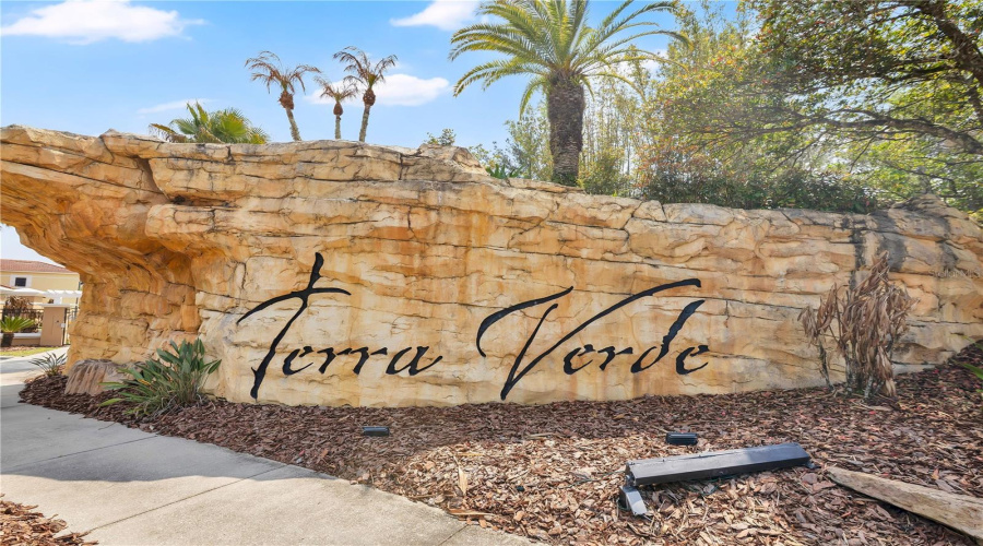 KISSIMMEE, Florida 34746, 7 Bedrooms Bedrooms, ,4 BathroomsBathrooms,Residential,For Sale,CASTAWAY BEACH,0,MFRO6393120