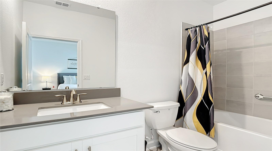 DAVENPORT, Florida 33837, 4 Bedrooms Bedrooms, ,3 BathroomsBathrooms,Residential,For Sale,REDBRIDGE,0,MFRS5146307