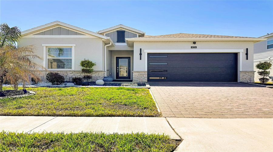 DAVENPORT, Florida 33837, 4 Bedrooms Bedrooms, ,3 BathroomsBathrooms,Residential,For Sale,REDBRIDGE,0,MFRS5146307