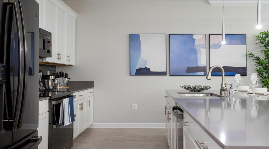 KISSIMMEE, Florida 34746, 4 Bedrooms Bedrooms, ,3 BathroomsBathrooms,Residential,For Sale,PARAGRAPH,0,MFRO6390218