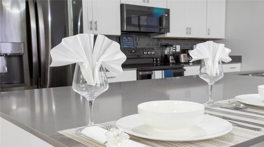 KISSIMMEE, Florida 34746, 4 Bedrooms Bedrooms, ,3 BathroomsBathrooms,Residential,For Sale,PARAGRAPH,0,MFRO6390218