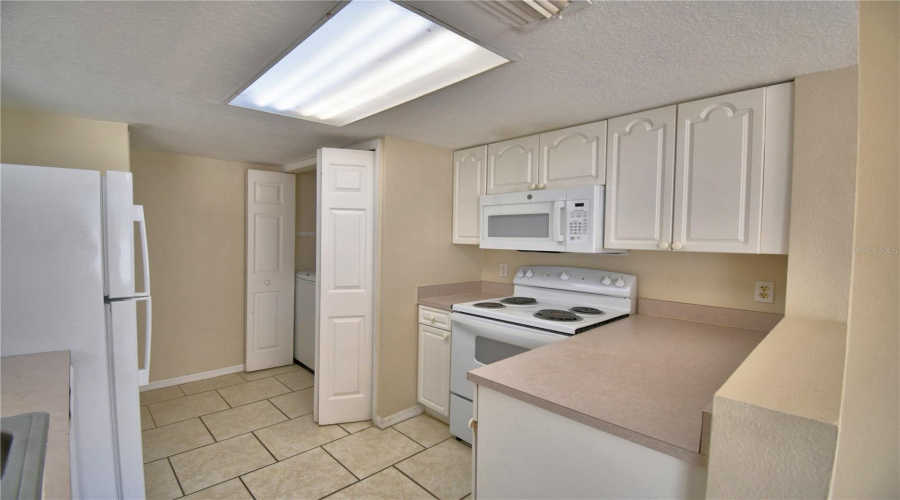 DAVENPORT, Florida 33897, 4 Bedrooms Bedrooms, ,3 BathroomsBathrooms,Residential,For Sale,AUSTRALIAN,0,MFRO6392472