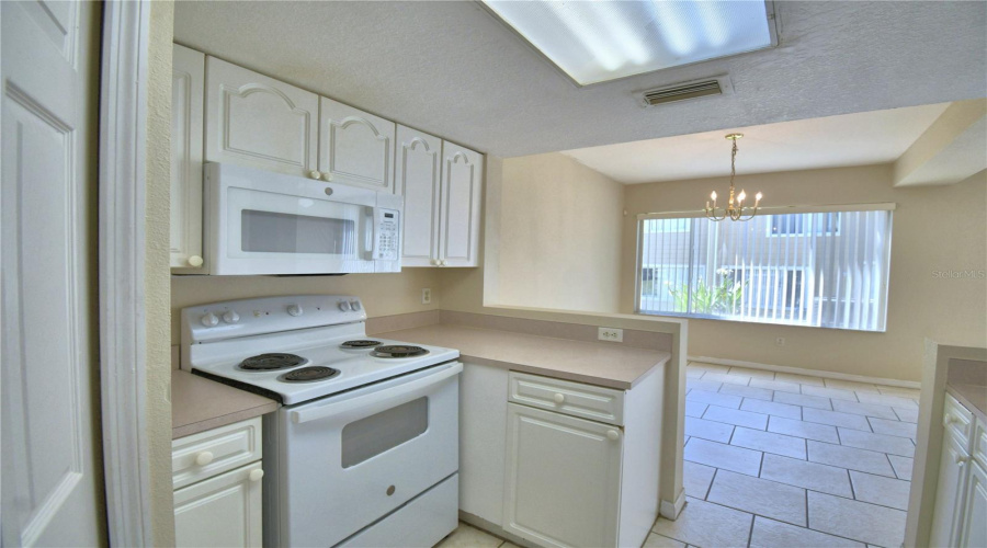 DAVENPORT, Florida 33897, 4 Bedrooms Bedrooms, ,3 BathroomsBathrooms,Residential,For Sale,AUSTRALIAN,0,MFRO6392472