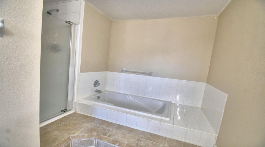 DAVENPORT, Florida 33897, 4 Bedrooms Bedrooms, ,3 BathroomsBathrooms,Residential,For Sale,AUSTRALIAN,0,MFRO6392472