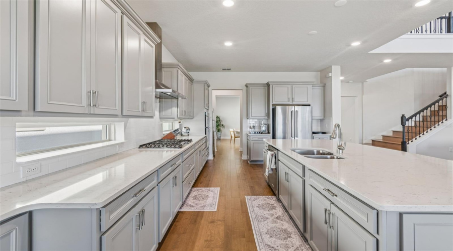 ORLANDO, Florida 32836, 4 Bedrooms Bedrooms, ,4 BathroomsBathrooms,Residential,For Sale,WOODLAND FOREST,0,MFRO6393453