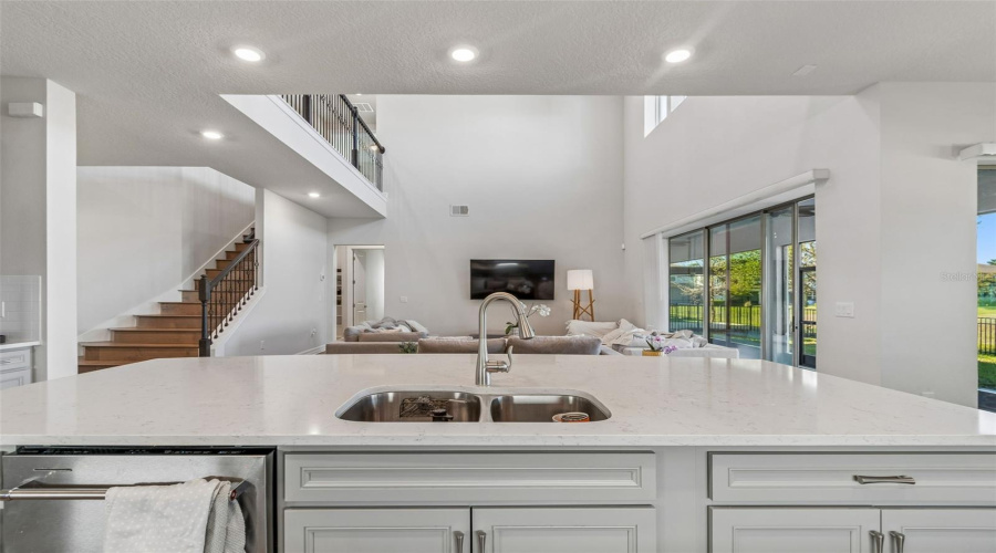 ORLANDO, Florida 32836, 4 Bedrooms Bedrooms, ,4 BathroomsBathrooms,Residential,For Sale,WOODLAND FOREST,0,MFRO6393453