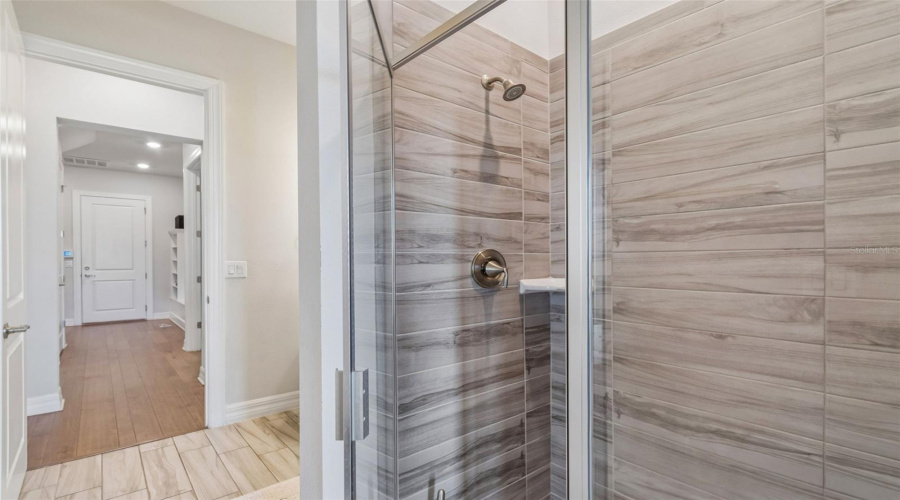 ORLANDO, Florida 32836, 4 Bedrooms Bedrooms, ,4 BathroomsBathrooms,Residential,For Sale,WOODLAND FOREST,0,MFRO6393453