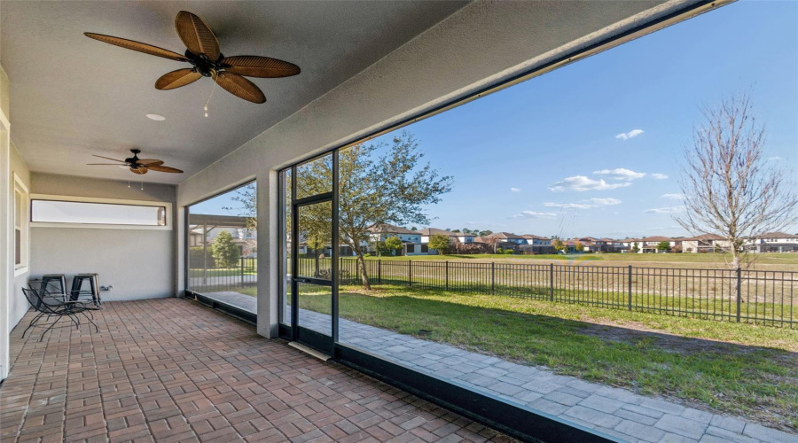 ORLANDO, Florida 32836, 4 Bedrooms Bedrooms, ,4 BathroomsBathrooms,Residential,For Sale,WOODLAND FOREST,0,MFRO6393453