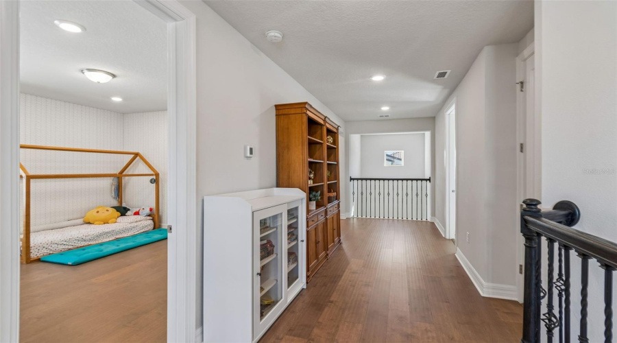 ORLANDO, Florida 32836, 4 Bedrooms Bedrooms, ,4 BathroomsBathrooms,Residential,For Sale,WOODLAND FOREST,0,MFRO6393453