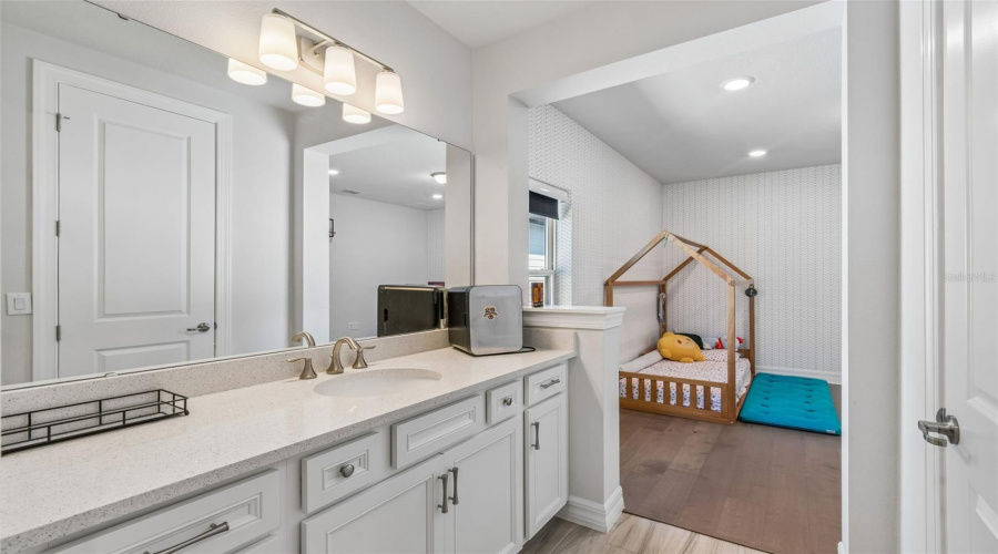 ORLANDO, Florida 32836, 4 Bedrooms Bedrooms, ,4 BathroomsBathrooms,Residential,For Sale,WOODLAND FOREST,0,MFRO6393453