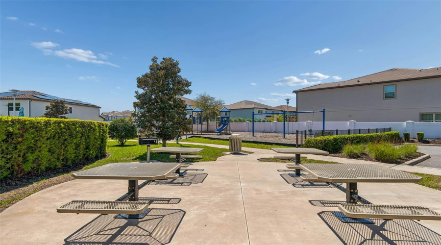 ORLANDO, Florida 32836, 4 Bedrooms Bedrooms, ,4 BathroomsBathrooms,Residential,For Sale,WOODLAND FOREST,0,MFRO6393453