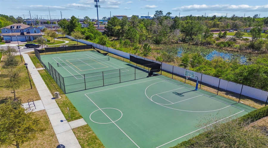 ORLANDO, Florida 32836, 4 Bedrooms Bedrooms, ,4 BathroomsBathrooms,Residential,For Sale,WOODLAND FOREST,0,MFRO6393453