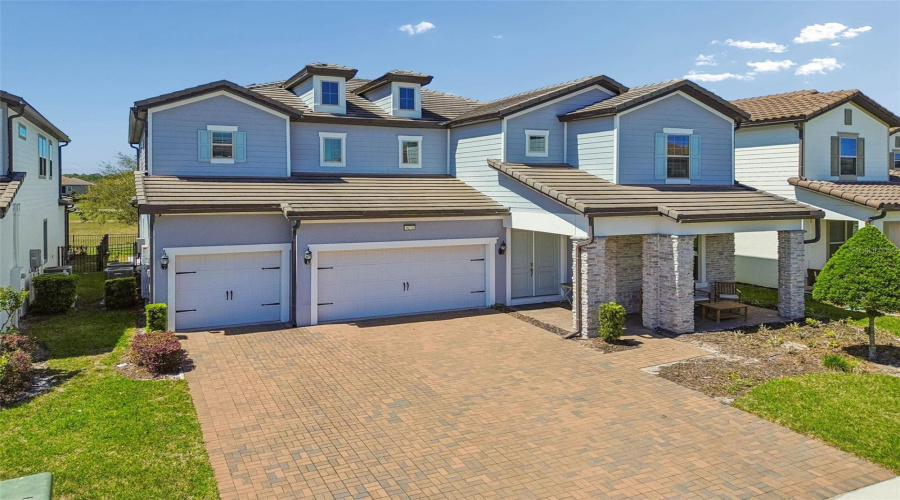 ORLANDO, Florida 32836, 4 Bedrooms Bedrooms, ,4 BathroomsBathrooms,Residential,For Sale,WOODLAND FOREST,0,MFRO6393453