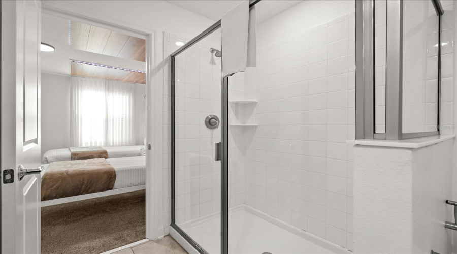 KISSIMMEE, Florida 34746, 8 Bedrooms Bedrooms, ,5 BathroomsBathrooms,Residential,For Sale,PROLOGUE,0,MFRO6393364