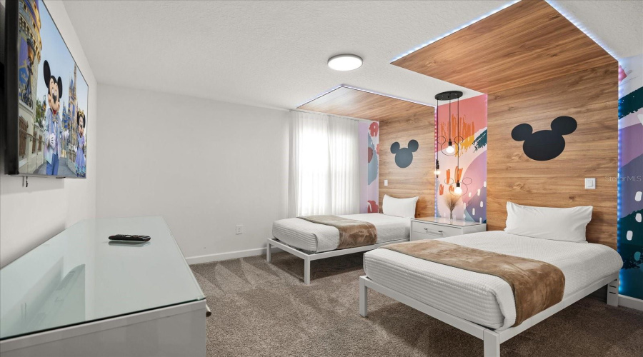 KISSIMMEE, Florida 34746, 8 Bedrooms Bedrooms, ,5 BathroomsBathrooms,Residential,For Sale,PROLOGUE,0,MFRO6393364