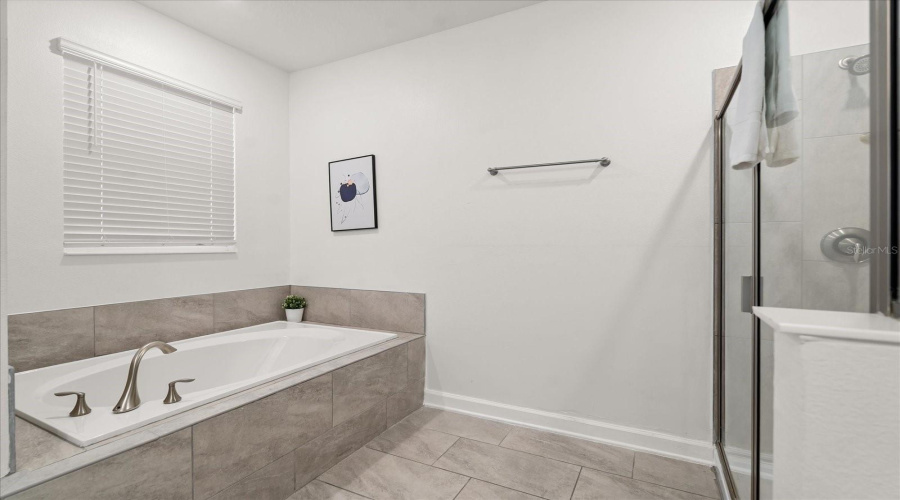 KISSIMMEE, Florida 34746, 8 Bedrooms Bedrooms, ,5 BathroomsBathrooms,Residential,For Sale,PROLOGUE,0,MFRO6393364