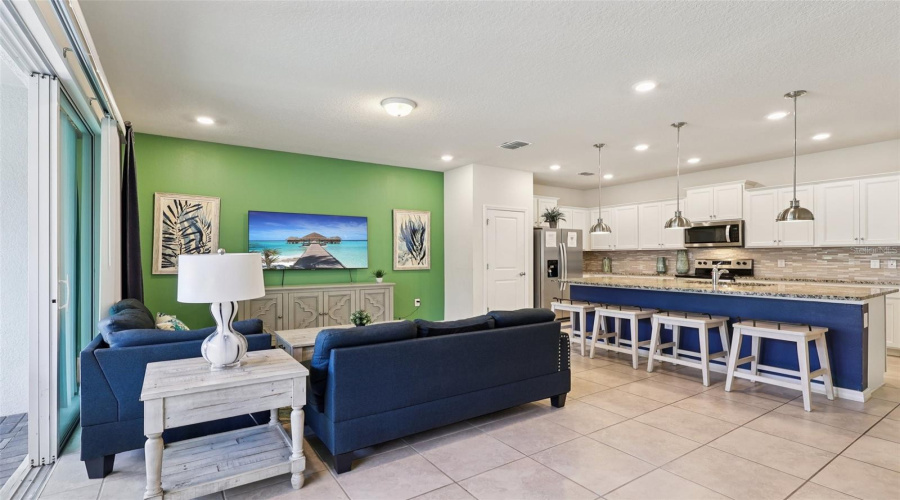 DAVENPORT, Florida 33897, 5 Bedrooms Bedrooms, ,4 BathroomsBathrooms,Residential,For Sale,JETTY WAY,0,MFRV4948120