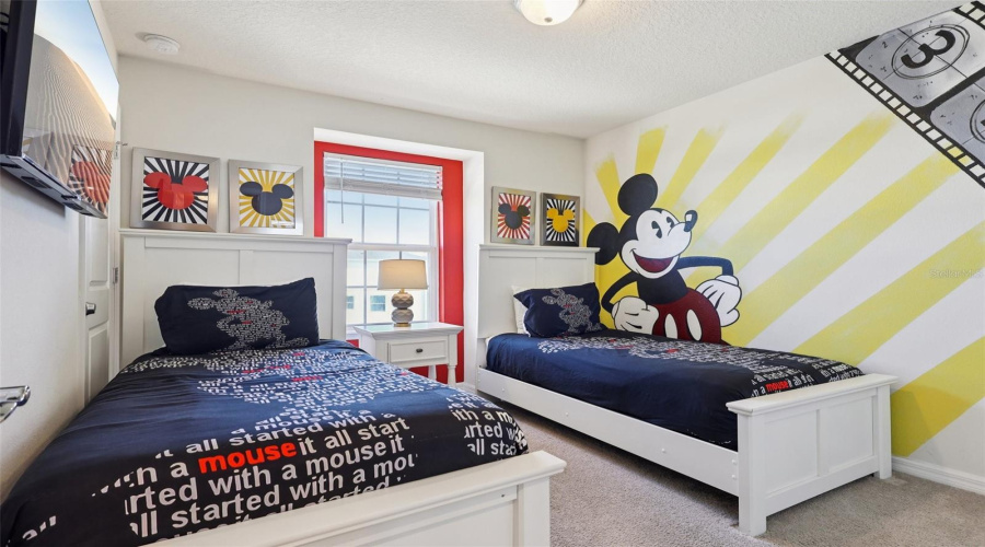 DAVENPORT, Florida 33897, 5 Bedrooms Bedrooms, ,4 BathroomsBathrooms,Residential,For Sale,JETTY WAY,0,MFRV4948120