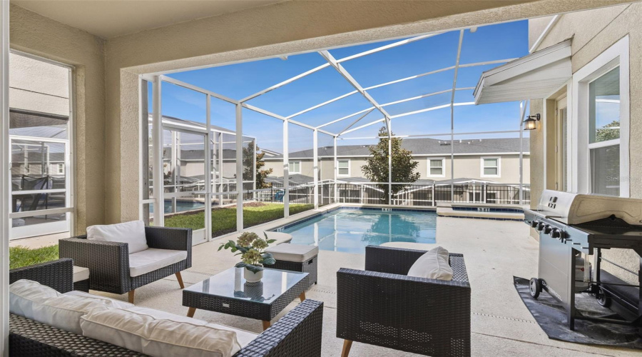 Outdoor Patio & Enclosed Pool Area